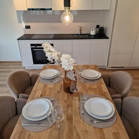 A Post, Charming And Newly Renovated In A Historic 1851 House Near Interlaken Apartment *
