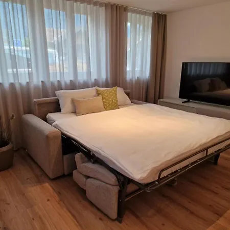 A Post, Charming And Newly Renovated In A Historic 1851 House Near Interlaken *