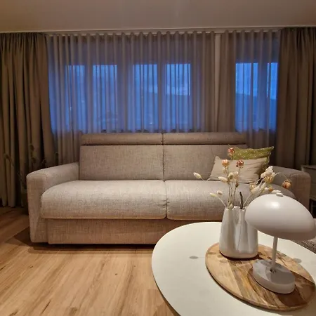 A Post, Charming And Newly Renovated In A Historic 1851 House Near Interlaken Apartment