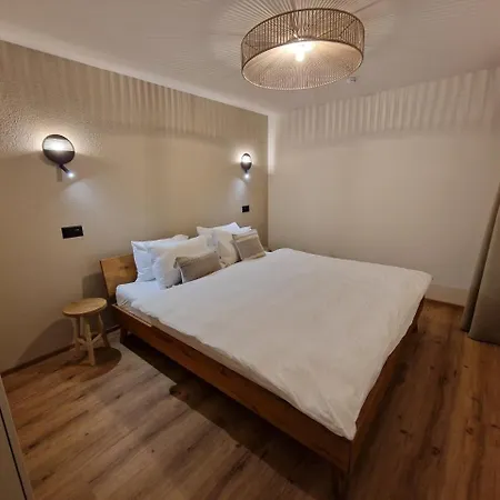 A Post, Charming And Newly Renovated In A Historic 1851 House Near Interlaken アパート リングゲンベルク